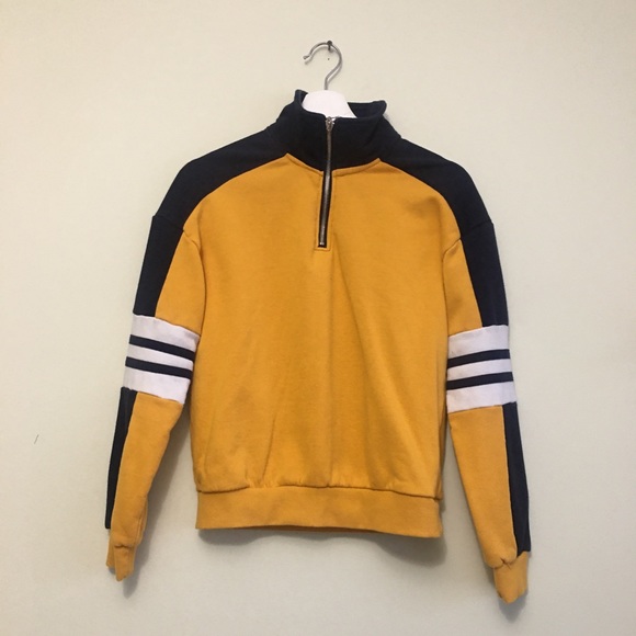 Half zip up sweatshirt - Picture 2 of 4